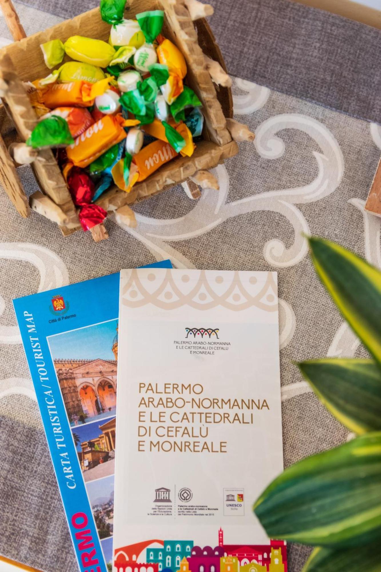 Casa De Paoli - Vista Mare Arenella, Palermo Con Parcheggio Privatoアパートメント エクステリア 写真