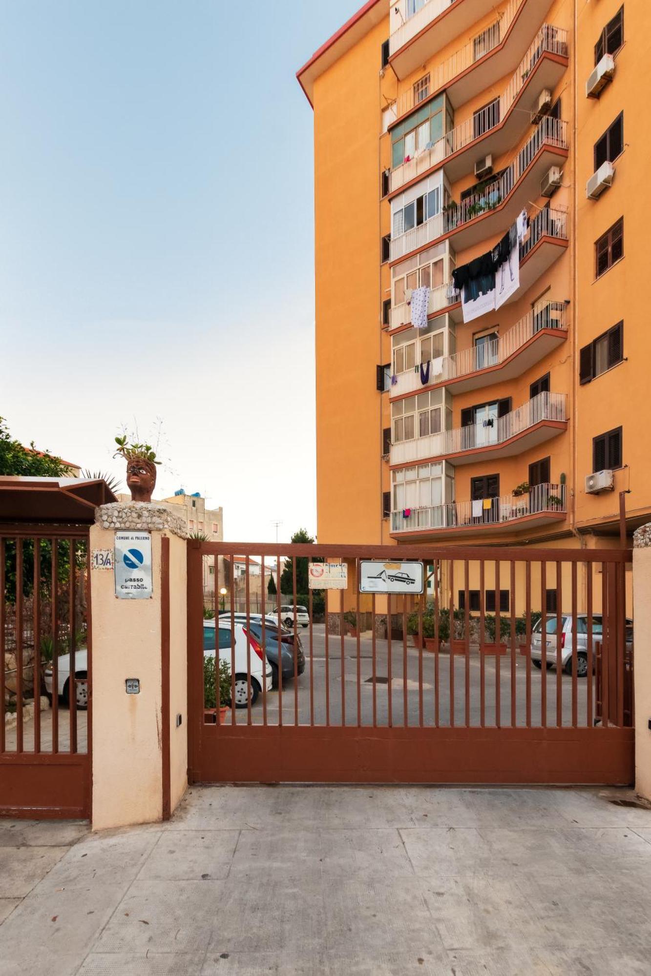 Casa De Paoli - Vista Mare Arenella, Palermo Con Parcheggio Privatoアパートメント エクステリア 写真